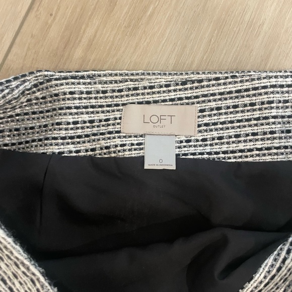 Loft Skirt! SZ:0 - Picture 3 of 6